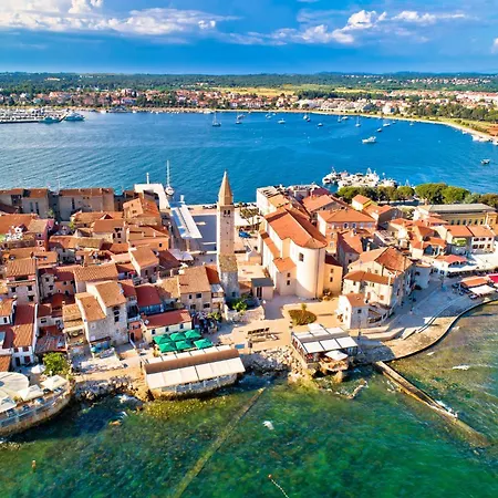 Beachfront In Umag-istrien 53928 Apartment *